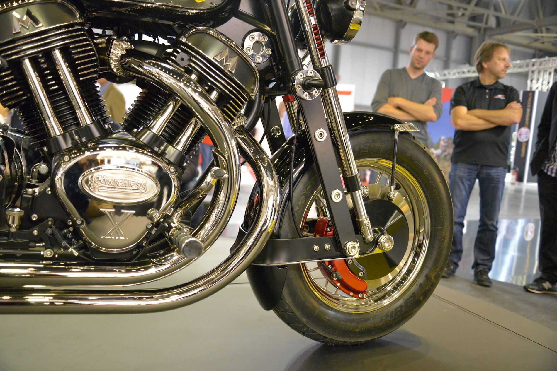 Matchless - Front disc is made to look like a drum brake