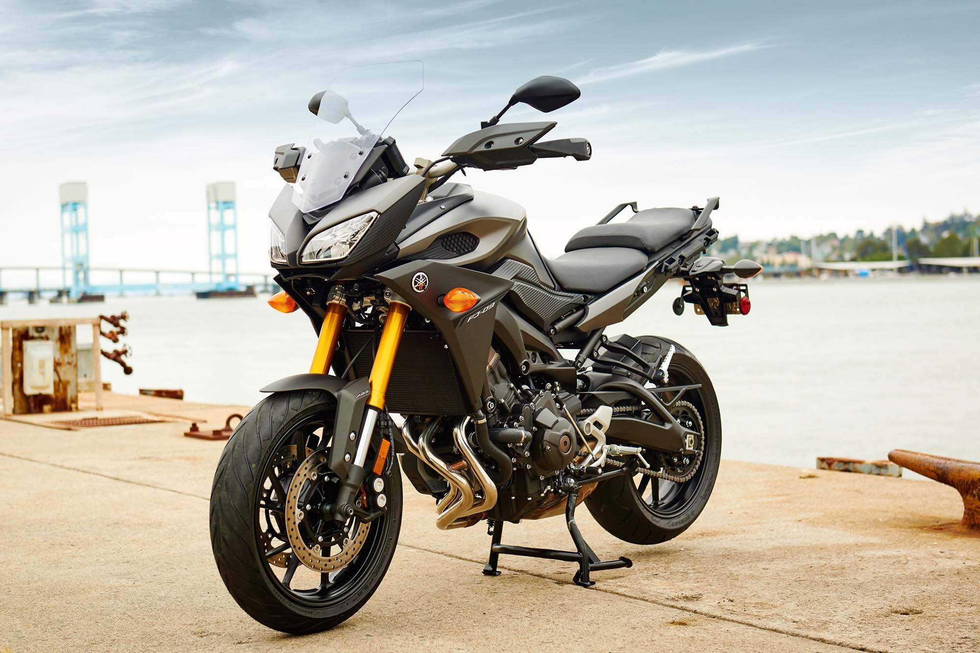 2015 Yamaha FJ-09 on it's perfect centre stand