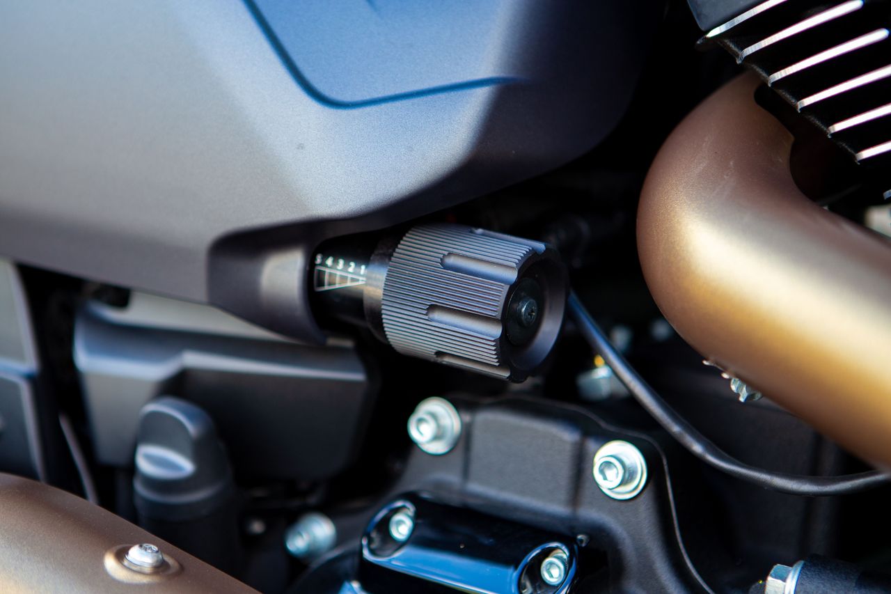 2019 Harley-Davidson FXDR-114 Hydraulic preload adjustment dial