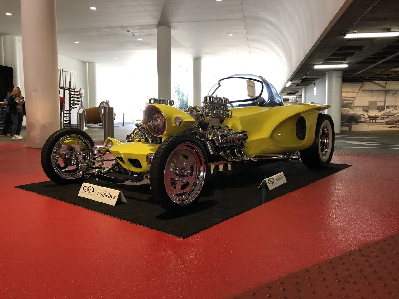 Designed before the days of 3D CAD software, this Ed Roth creation is something you very much have to view in the flesh to fully appreciate 