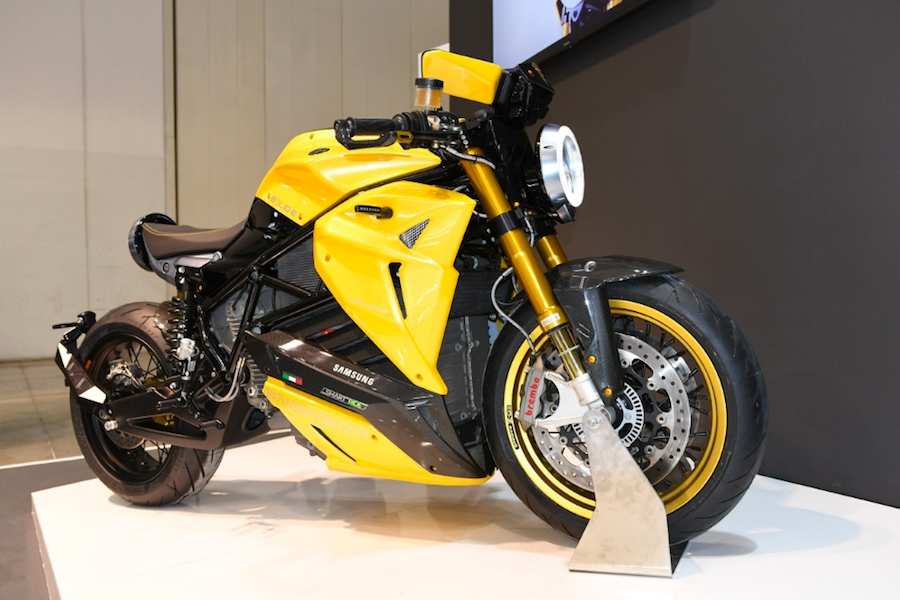 The E-Bolide's design is based on Energica's  retro-themed EsseEsse9