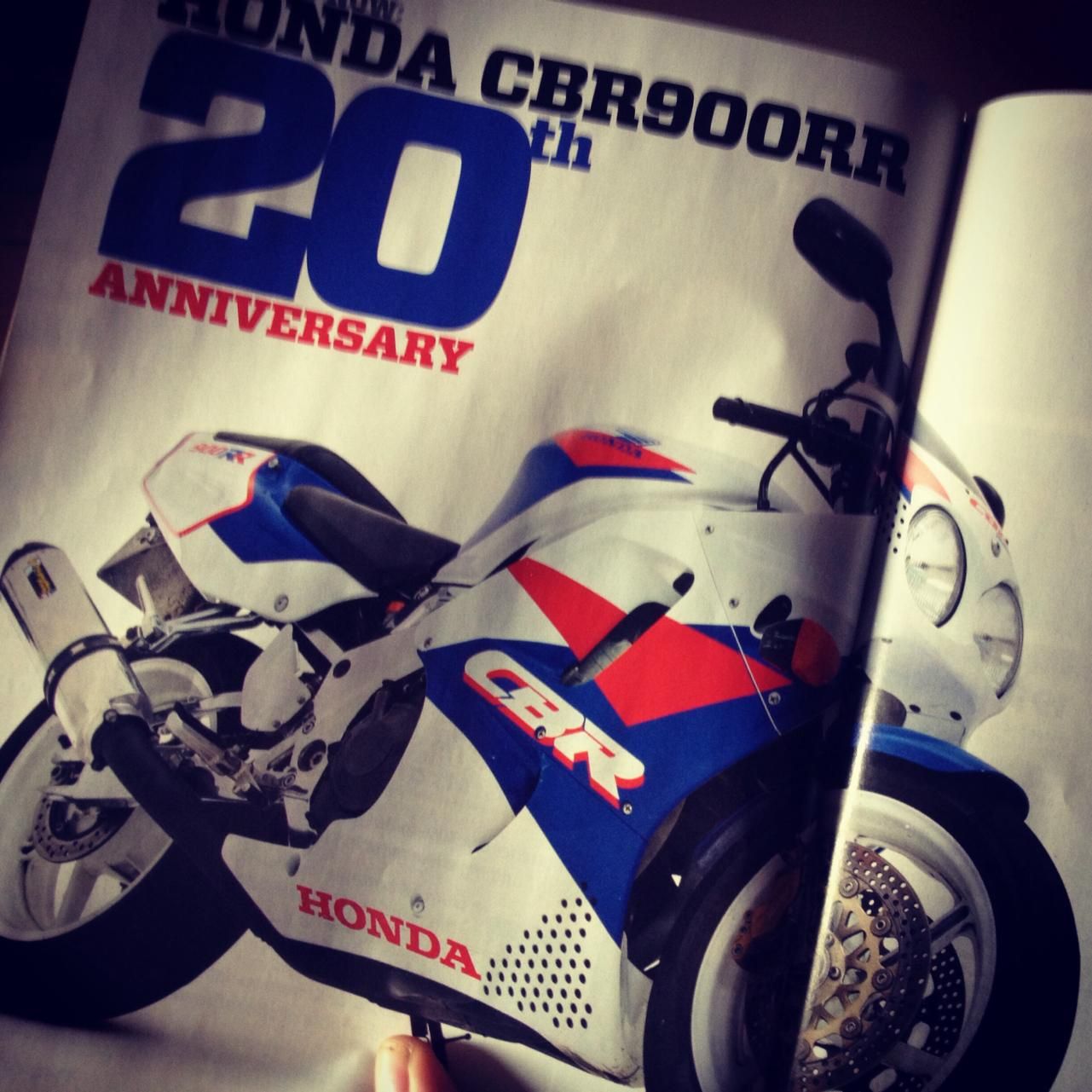  Honda CBR900RR 1992