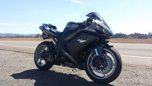 2015 Yamaha Fz-07 Naked Roadster Is A Great Step-up Or 