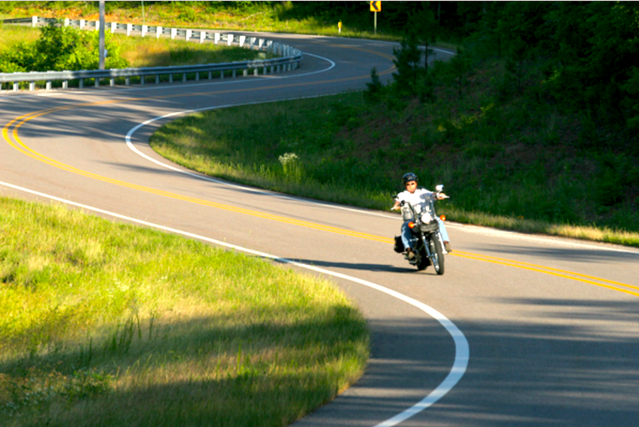 Motorcycle Riding the Twisty Arkansas Highway 123