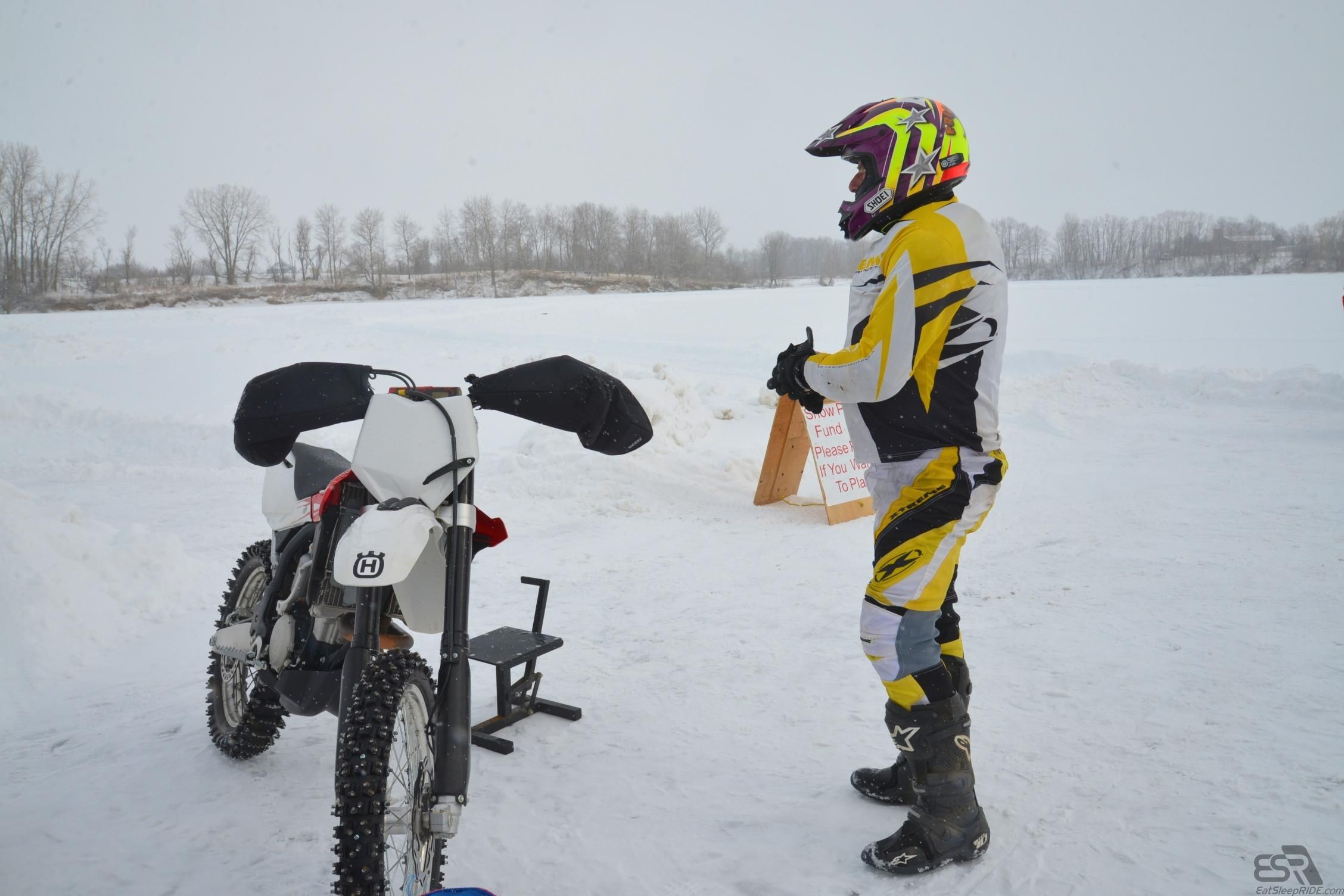 Bob Szoke and the Husky 300 - Ice riding