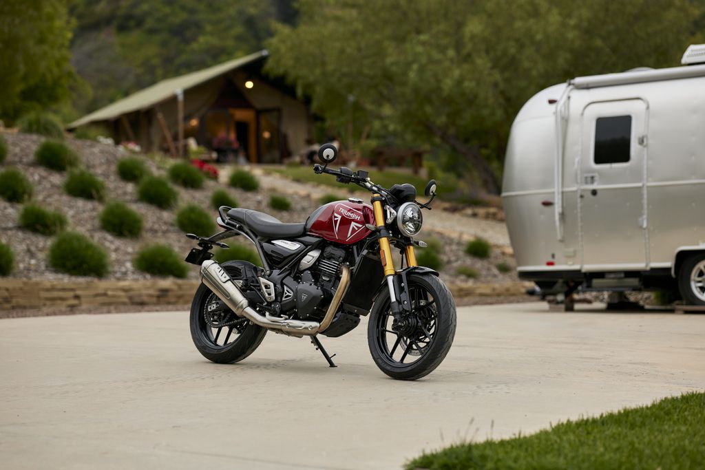 The Speed 400 has big-bike features. Triumph photo