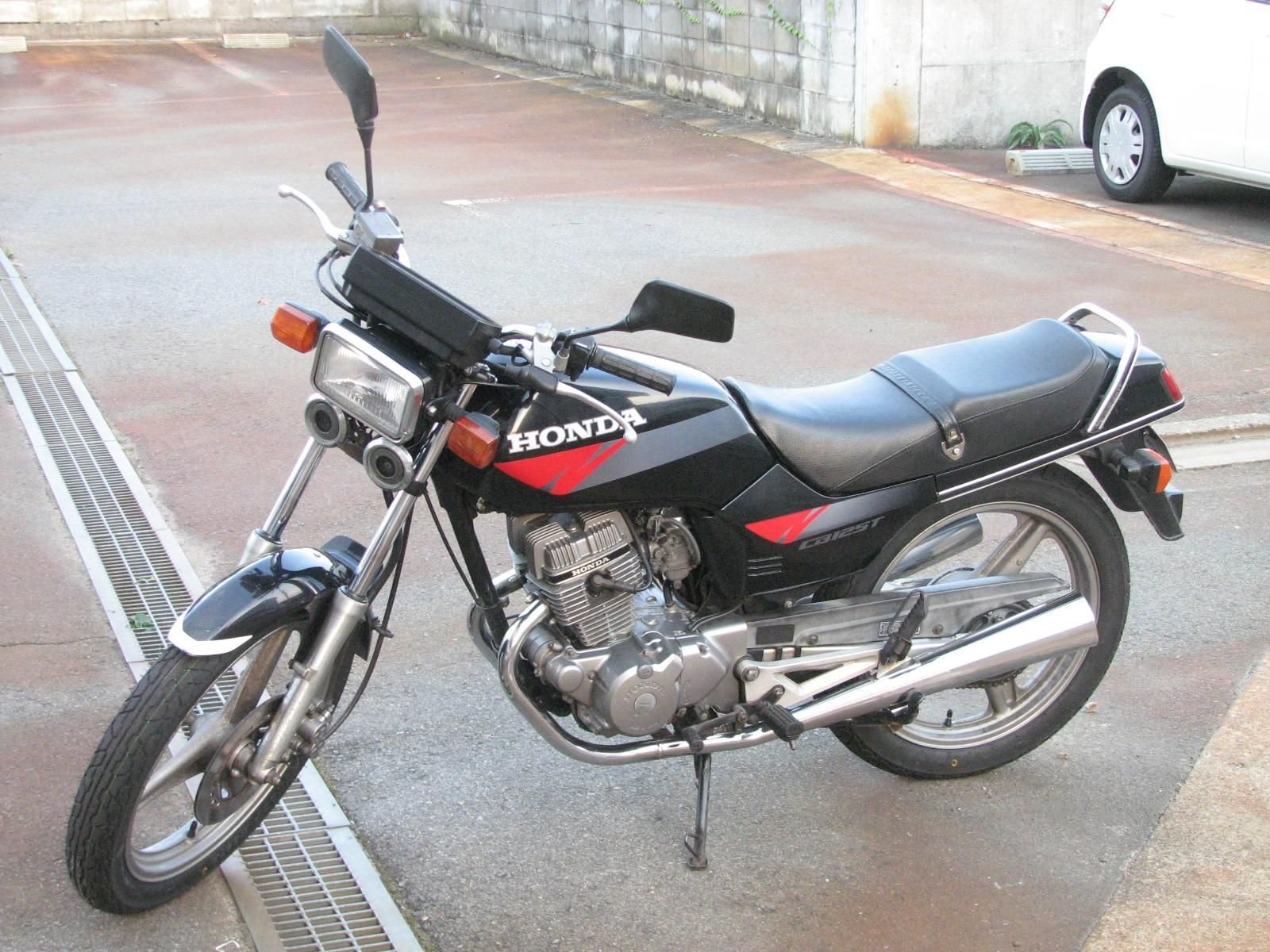 Honda CB125T - the one I learned on was not this nice