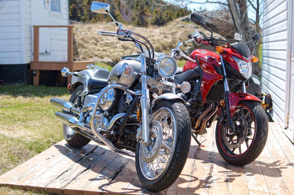 2014 Honda CB500FA and 2014 Yamaha V-Star Custom