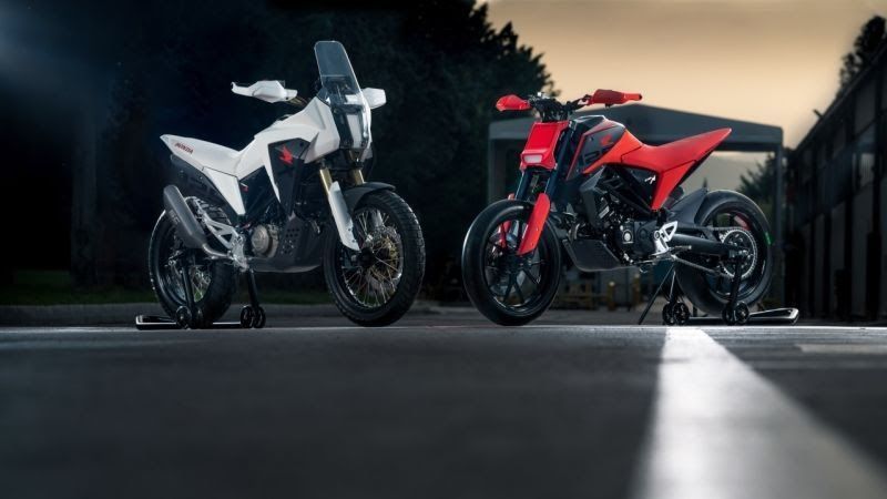 Honda’s CB125X (left) and CB125M (right) concept bikes