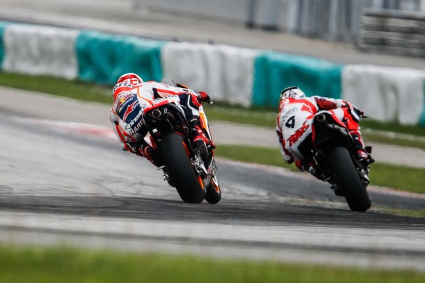 While Dovi won it wasn't for a lack of effort on Marquez's behalf