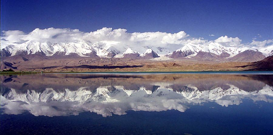 Karakul Lake. Photo: Wiki