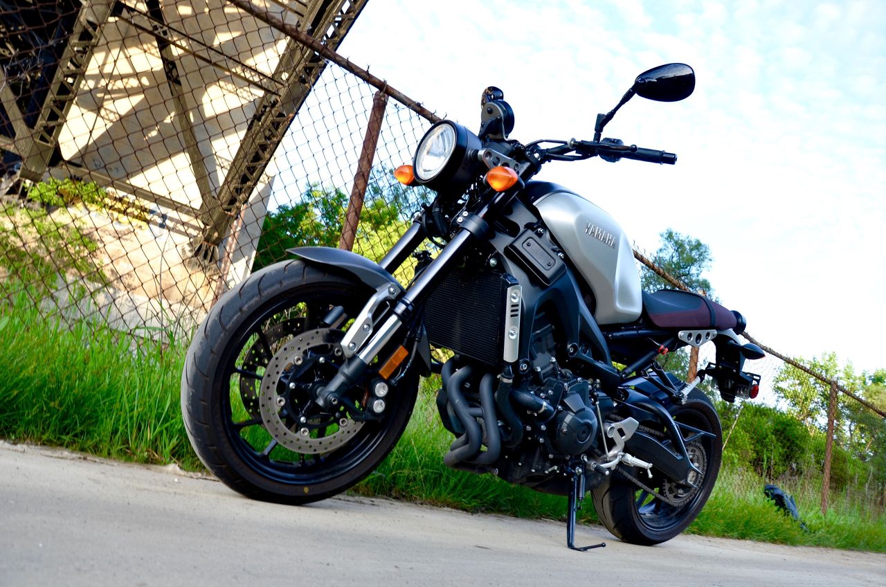 2016 Yamaha XSR900: It may look debonair and tame, but underneath lurks the true soul of a monster.