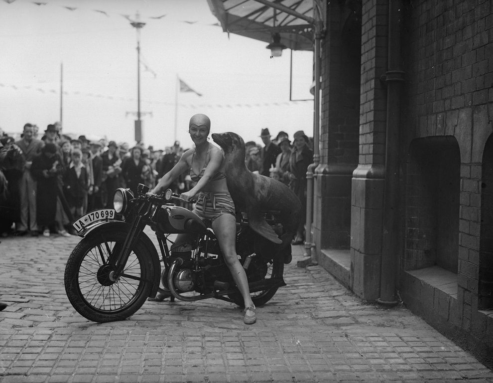 Moto Lady and Biker Seal, 1935
