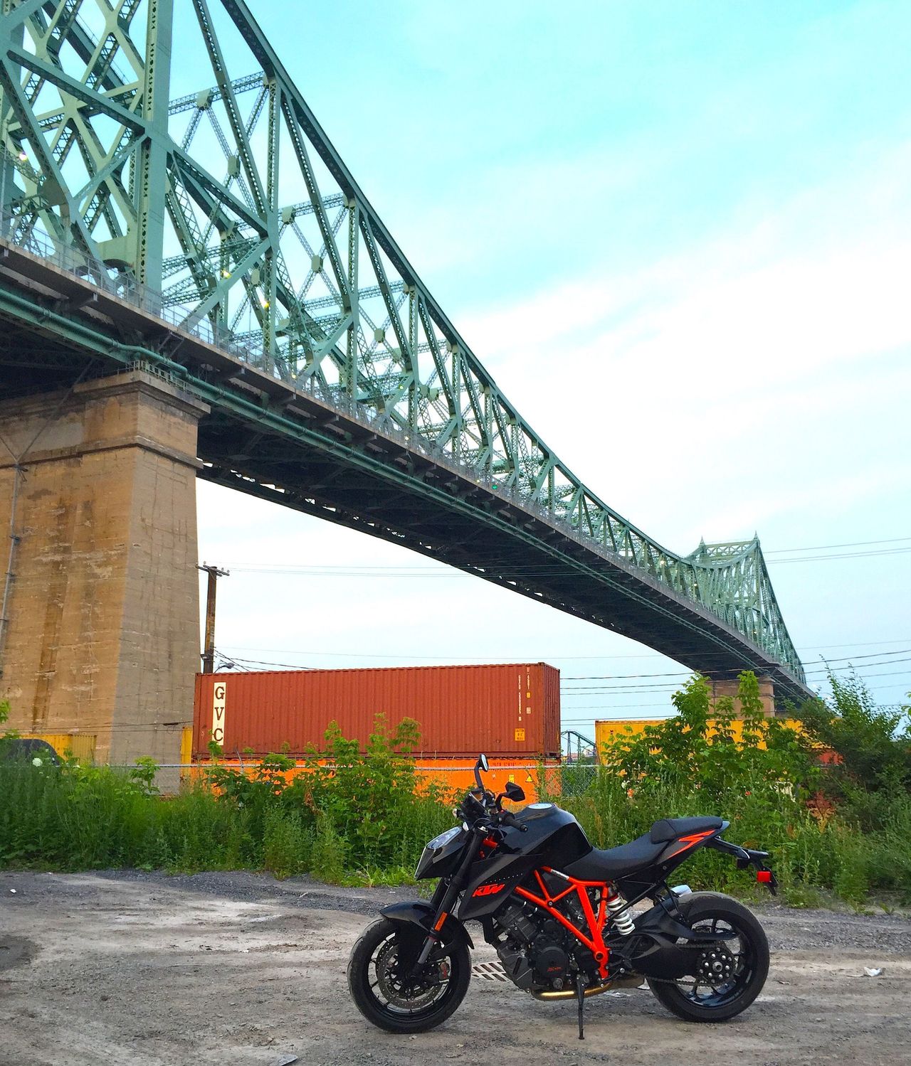 2015 SuperDuke 1290R taking the road less travelled outside of Montreal