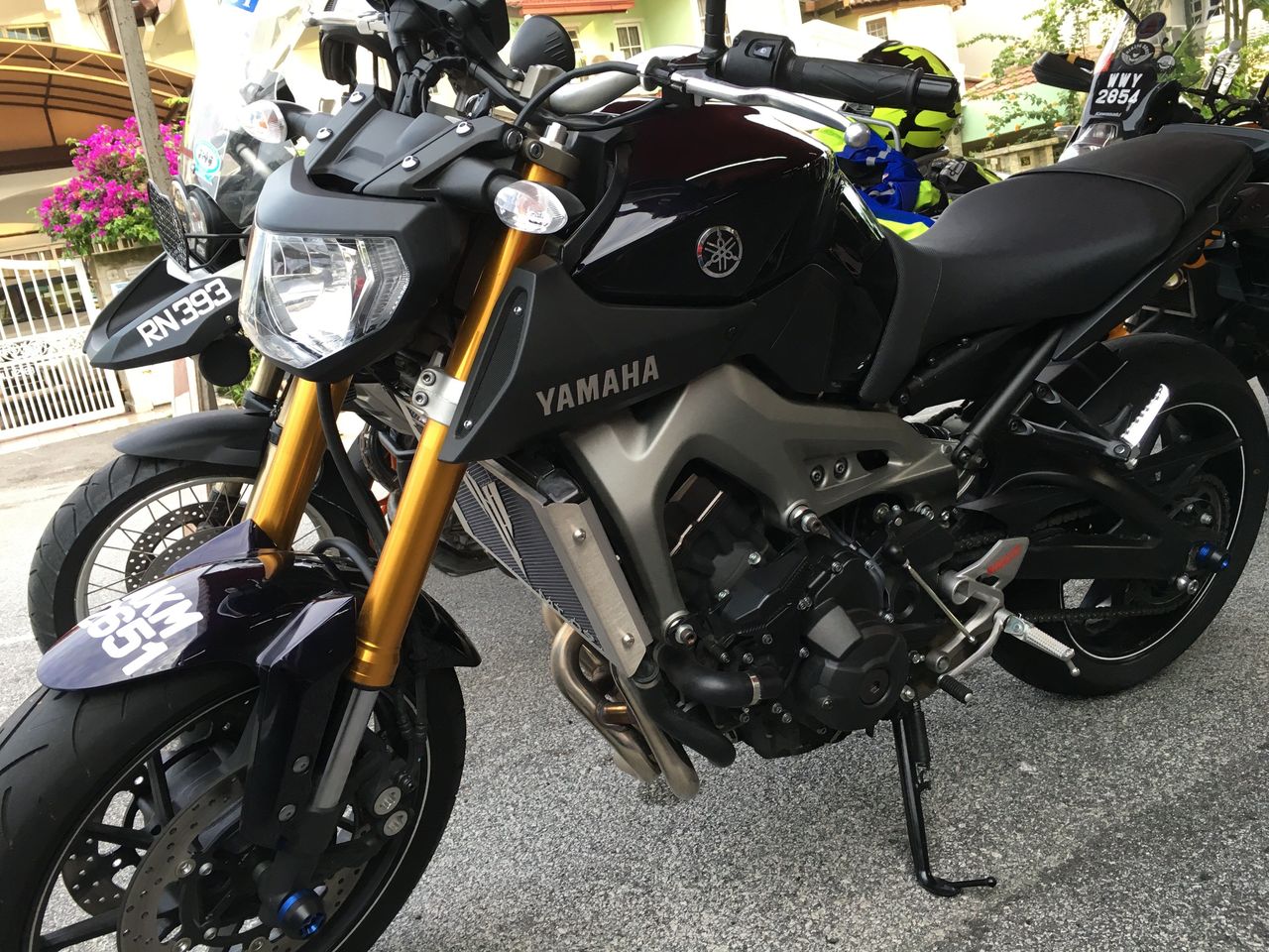  Yamaha FZ-09 / MT-09 2015