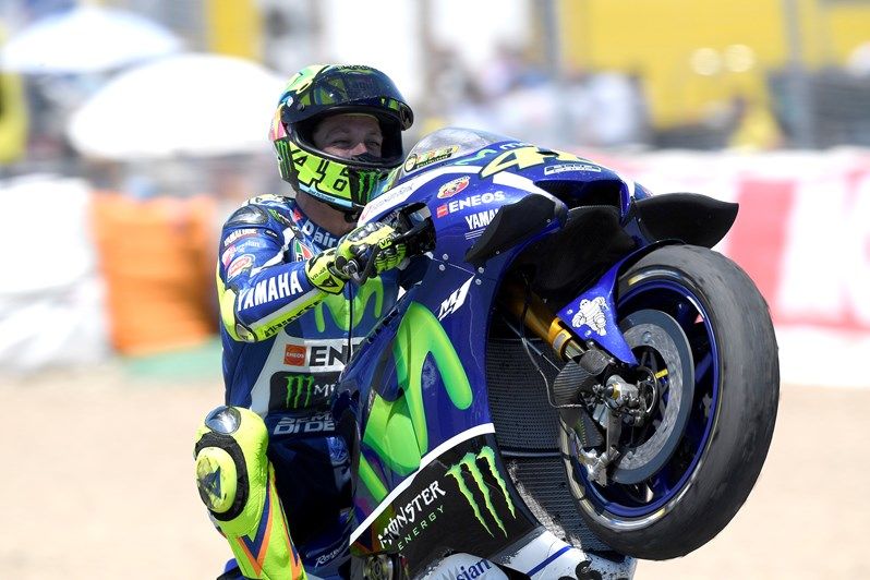 Rossi delights in taking the top of the podium at the Spanish MotoGP 2016