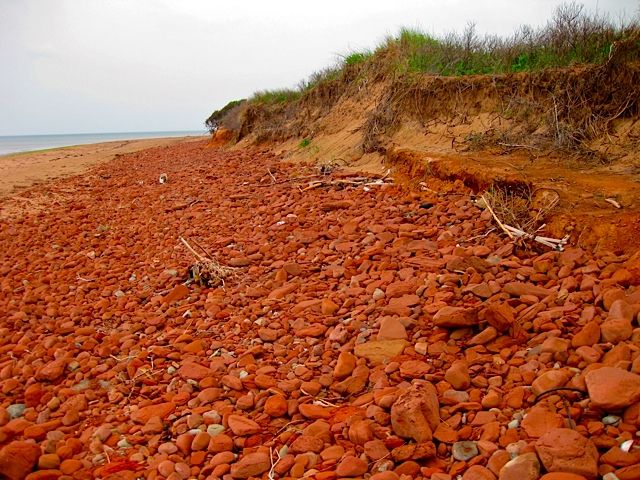 Red Rocky Dalvay Beach