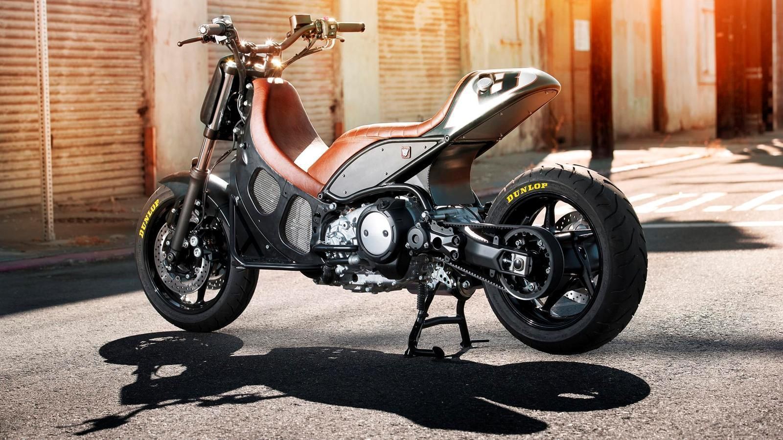 Hyper Modified Yamaha TMAX by Roland Sands Deisgn
