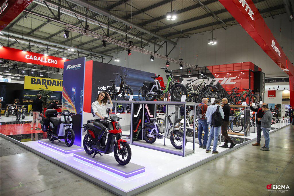 Honda Forza 350 - EICMA