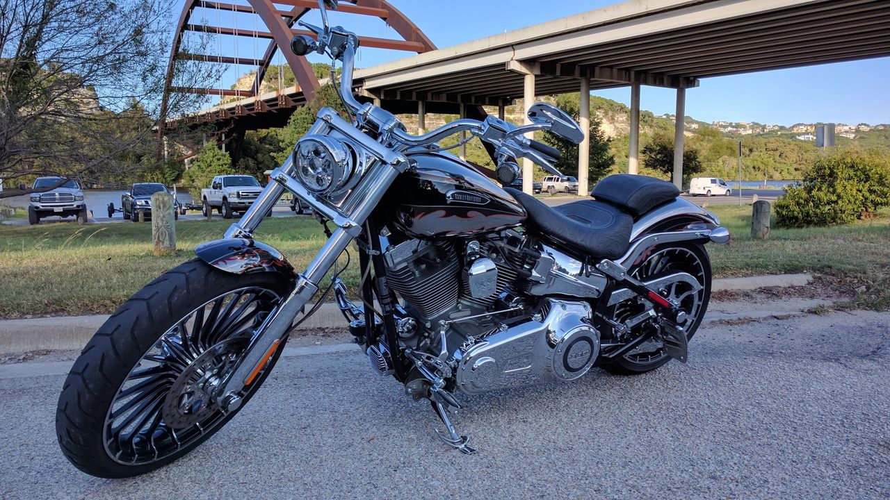 '14 Harley CVO Breakout @ Austin 360 Bridge