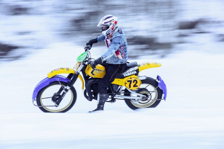 SnowQuake racer 