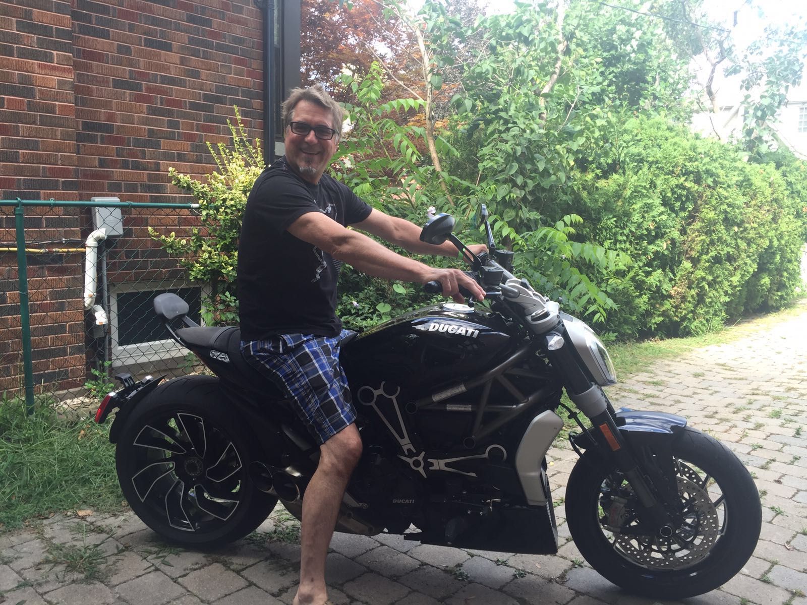 Author runnin' with the Diavel