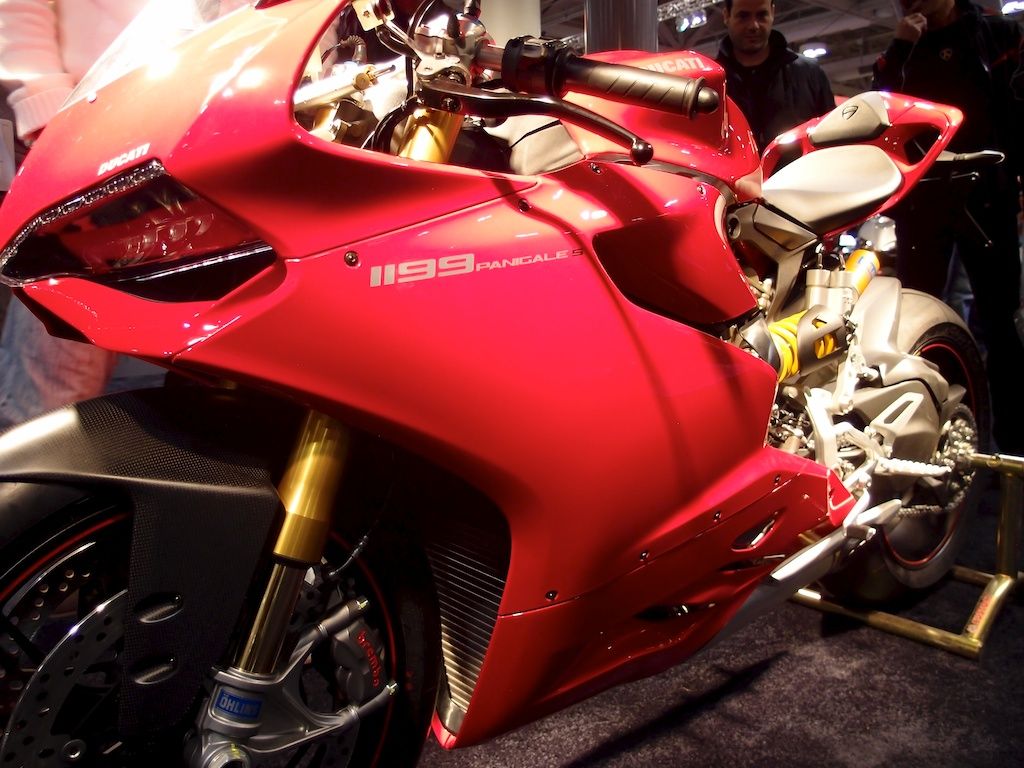 Ducati 1199 Panigale - Right View