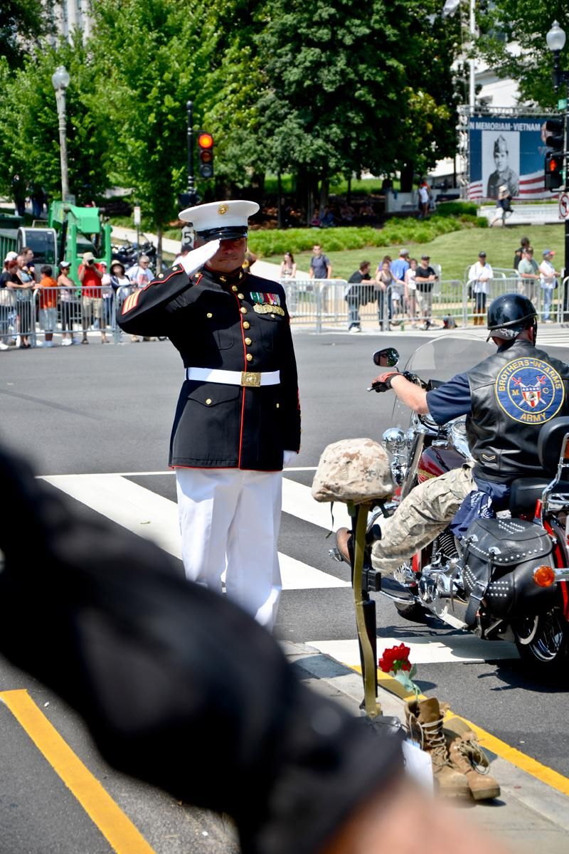 Rolling Thunder Salutes