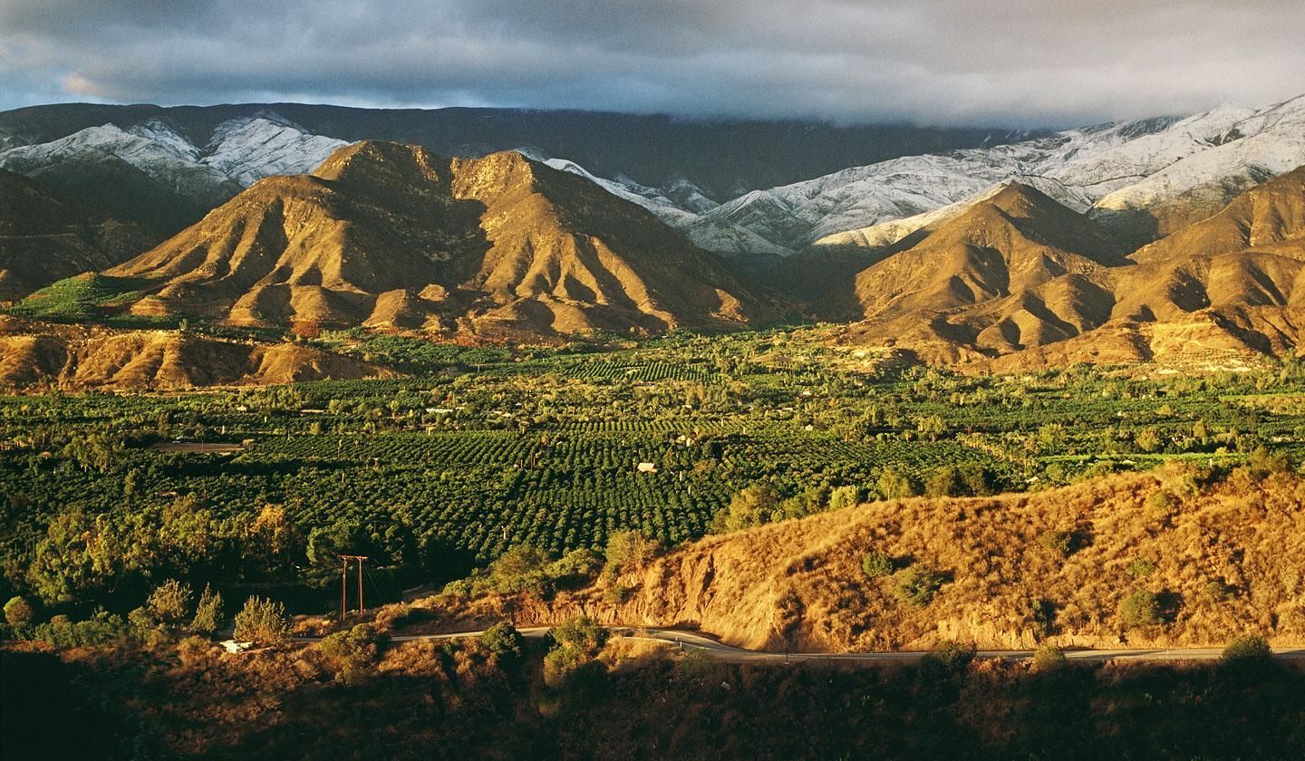 Our mountains am. Охай Калифорния. Город охай Калифорния. Охай США. Ojai California город фото.