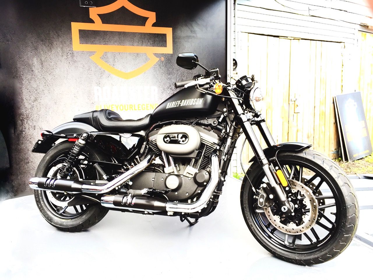 2016 Harley-Davidson Sportster Roadster: a profile reminiscent of racing Sportsters from the 1950s