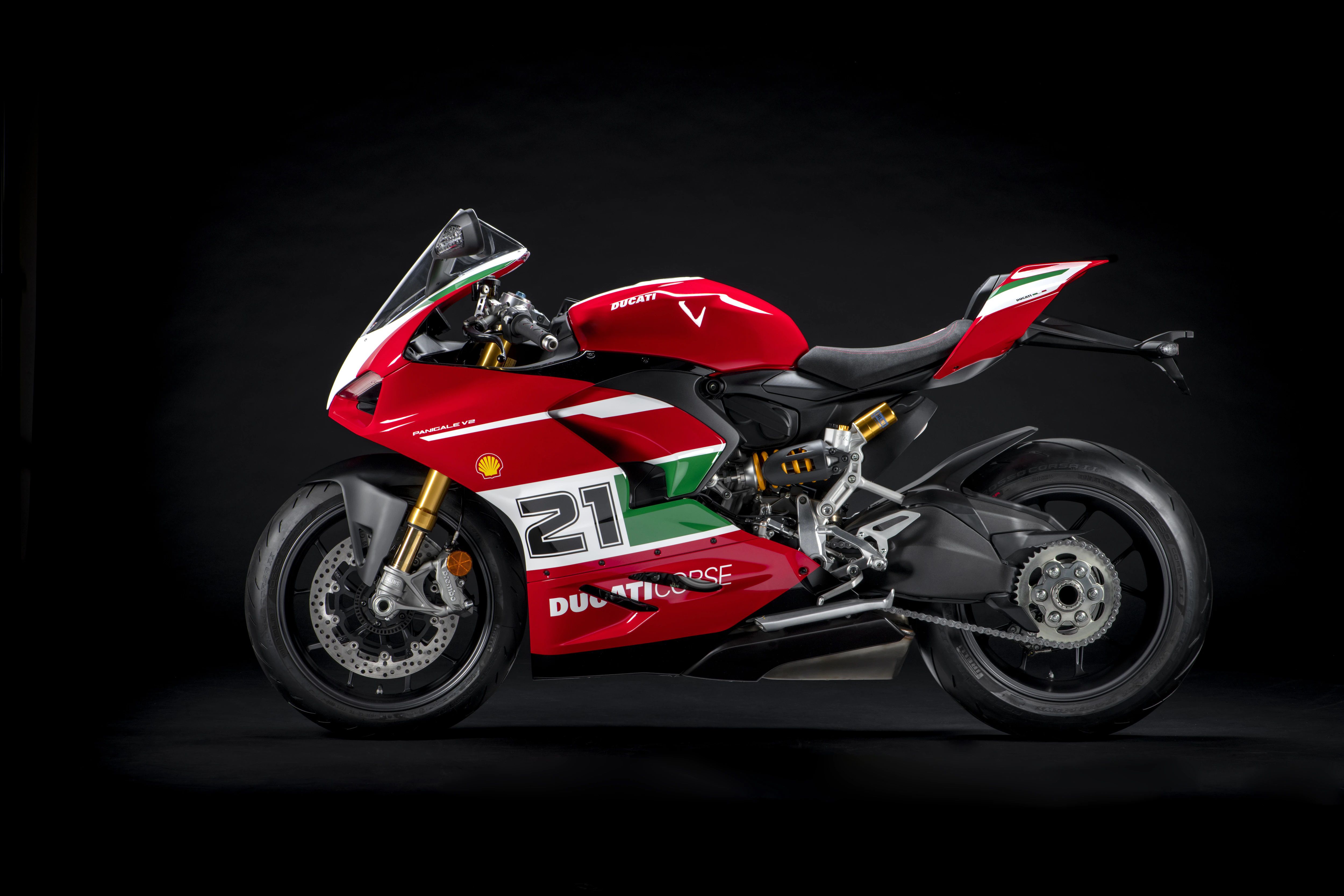 Panigale V2 Bayliss has upgraded components and less weight. Ducati photo