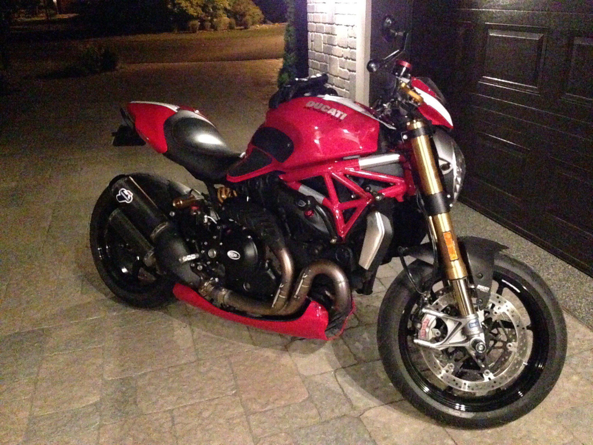  Ducati Monster 1200S 2015