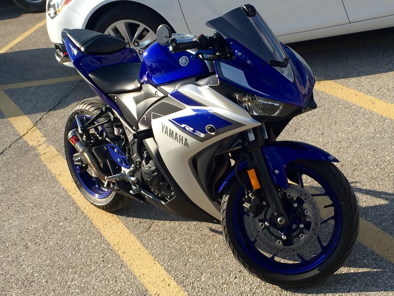 Электромотоцикл Yamaha r3