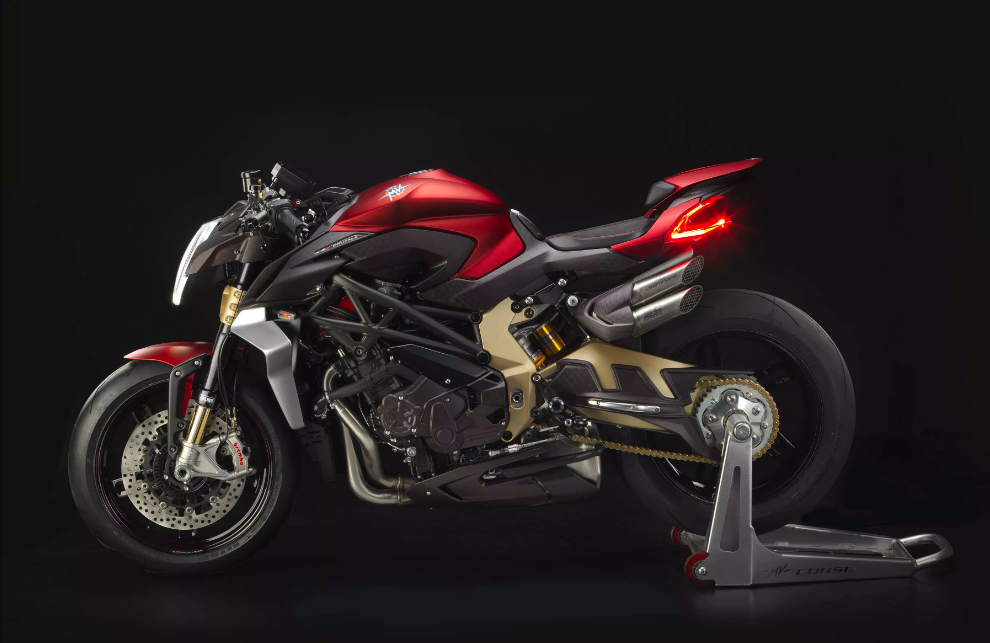 The Brutale 1000 Serie Oro: the new standard in the hyper naked class