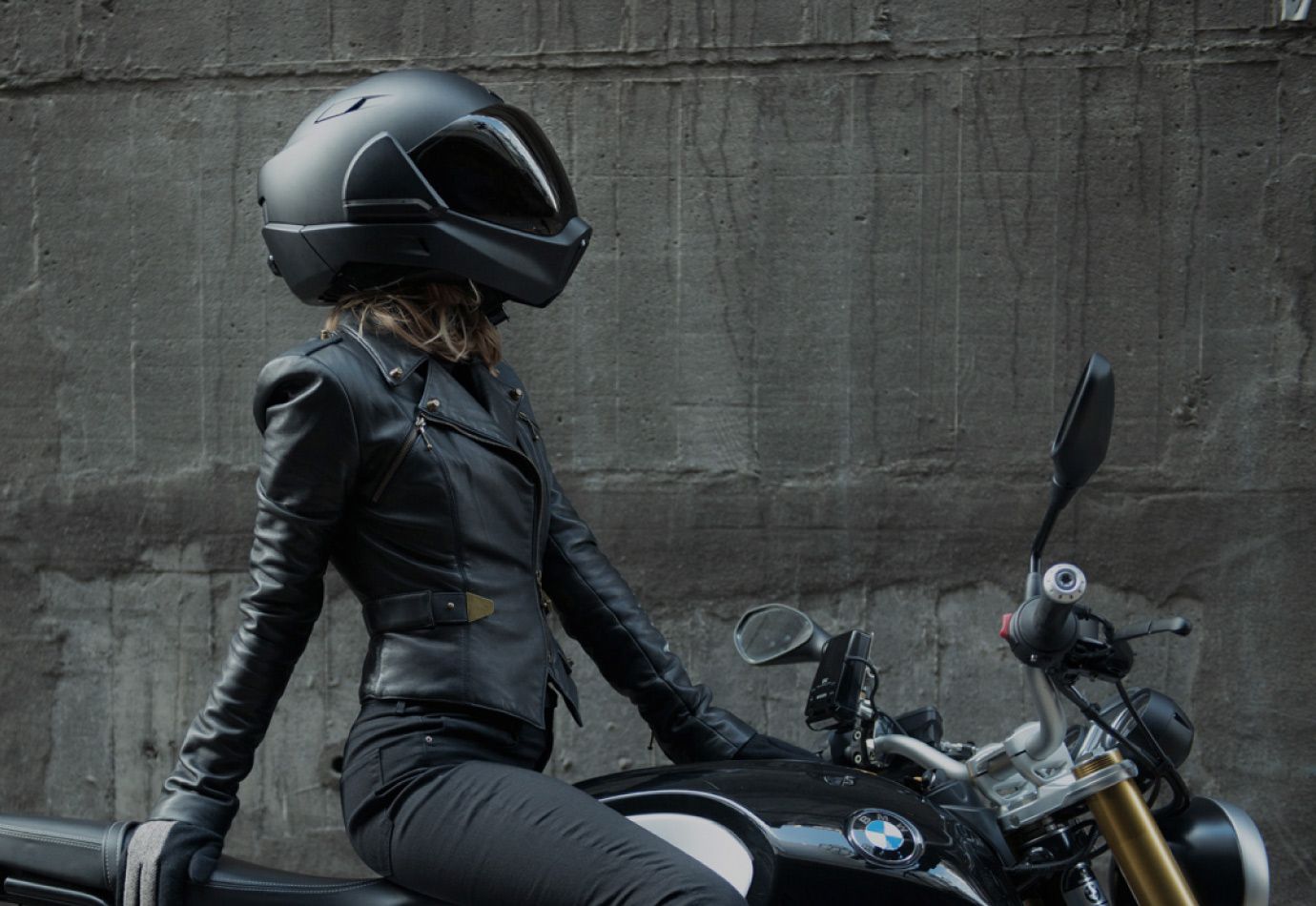 Will The Crosshelmet X1 Hud Smart Helmet Transform How You Ride ...
