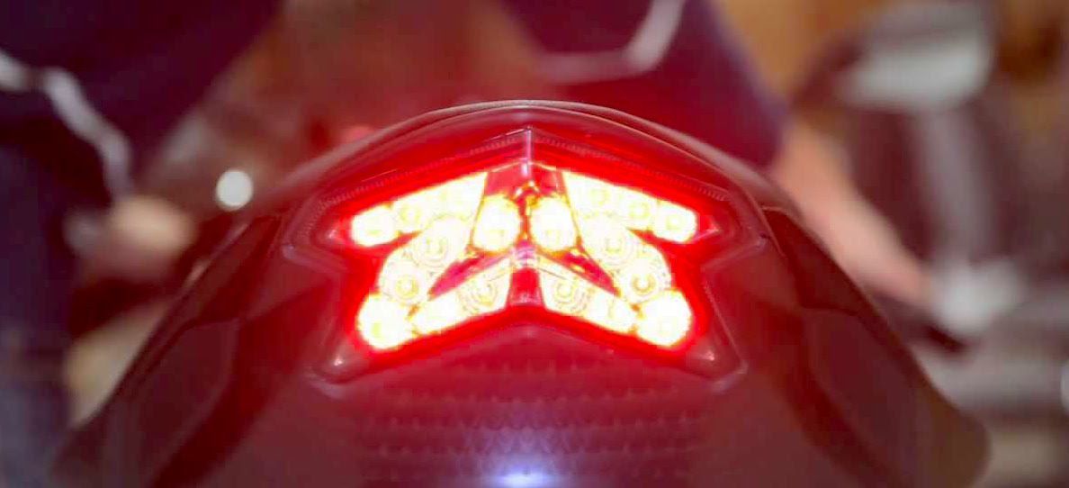 Z-shaped tail lights on the 2016 Z800 ABS