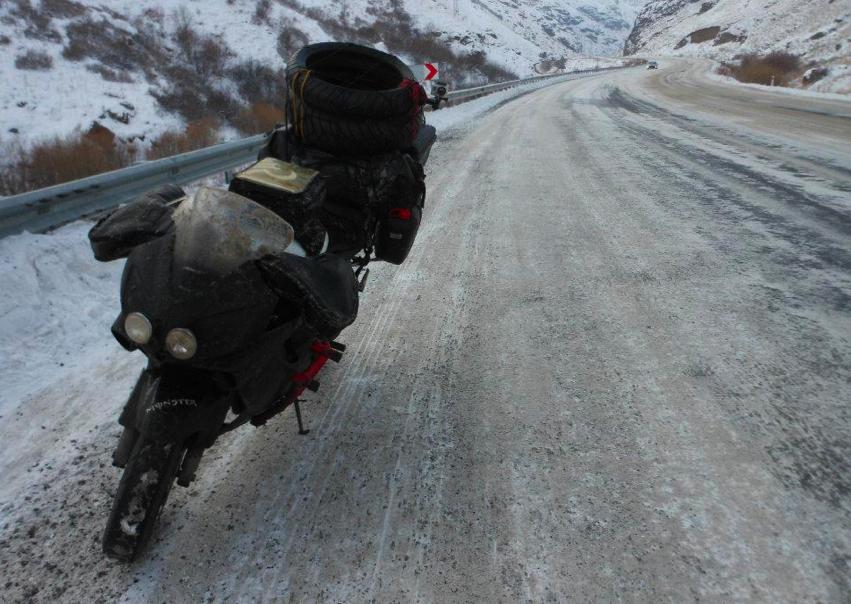 Moin Khan's Honda stops for a breather in a not-hot region of eastern Turkey en route to Iran